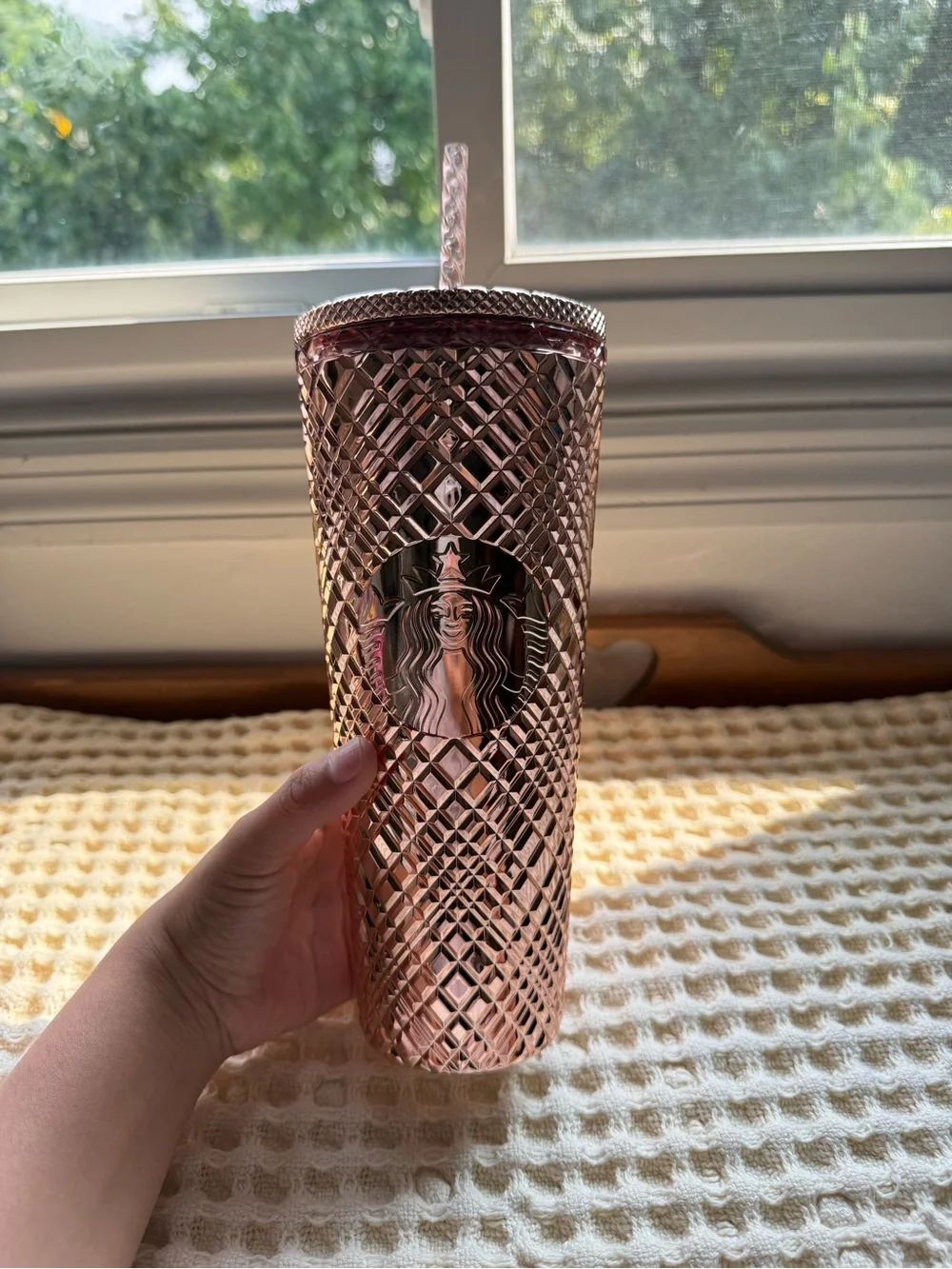 Starbucks 24oz Rose Gold Textured Diamond Tumbler